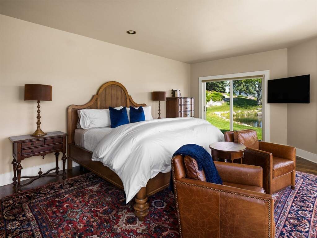 4 Bedroom Single Family Home/House's Image 38