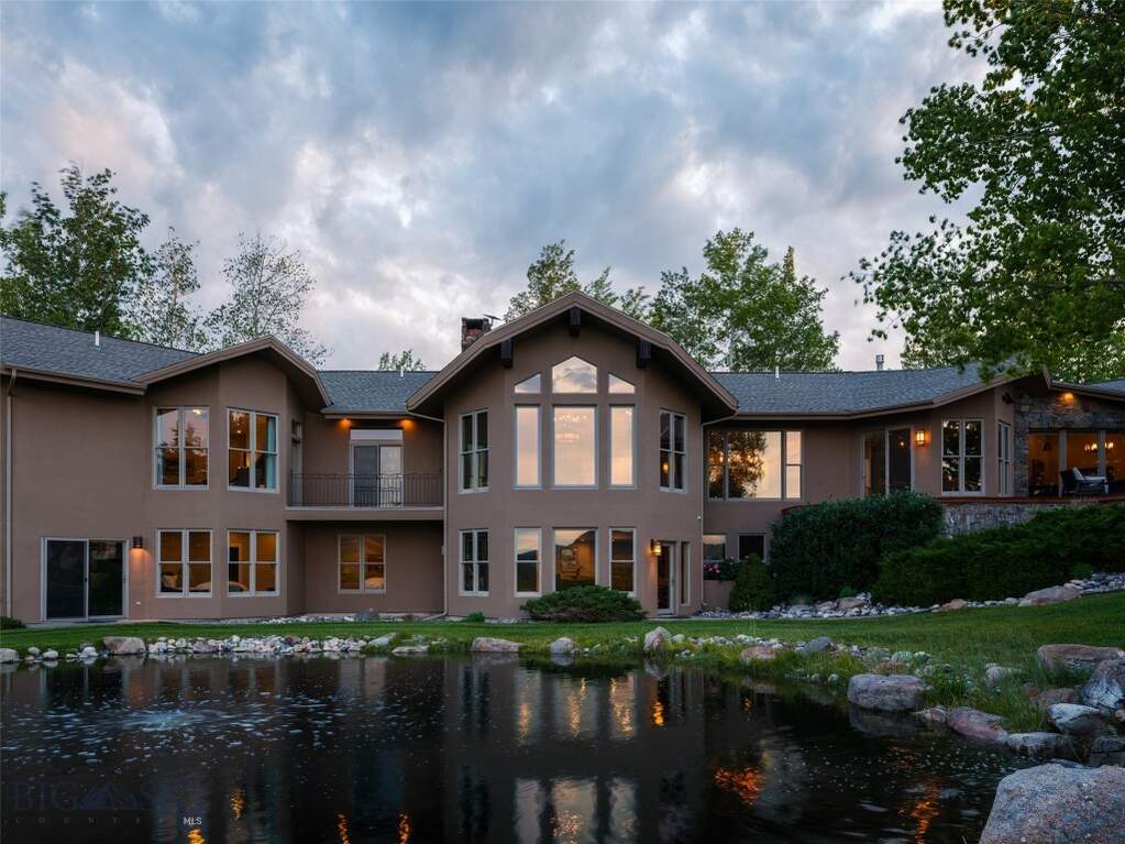 4 Bedroom Single Family Home/House's Image 3
