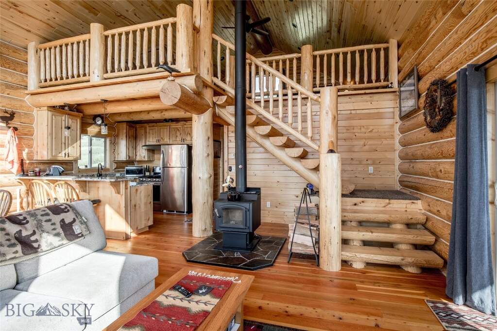 2 Bedroom Single Family Home/House's Image 8