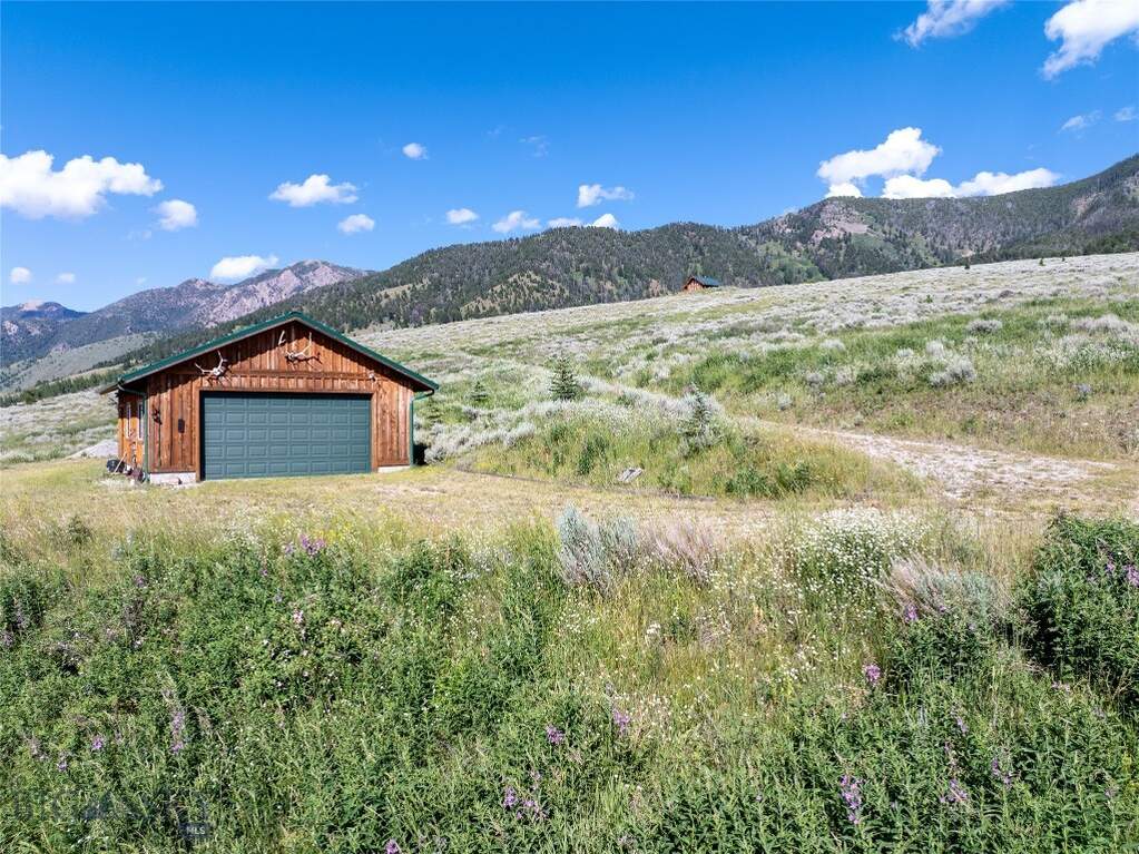 2 Bedroom Single Family Home/House's Image 38
