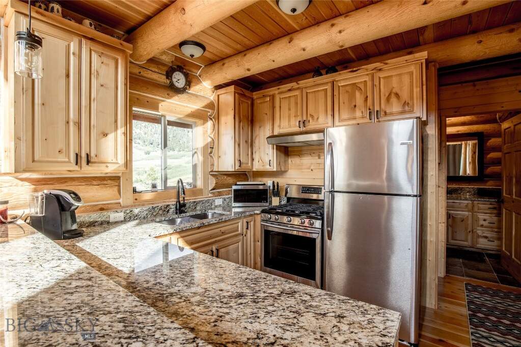 2 Bedroom Single Family Home/House's Image 6