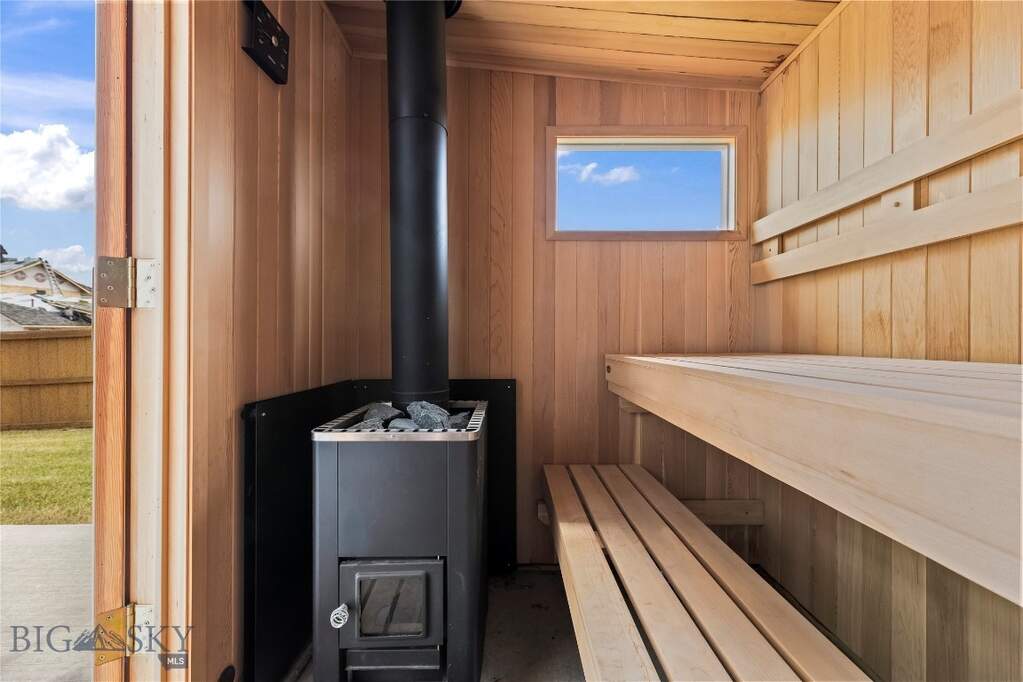 3 Bedroom Single Family Home/House's Image 25