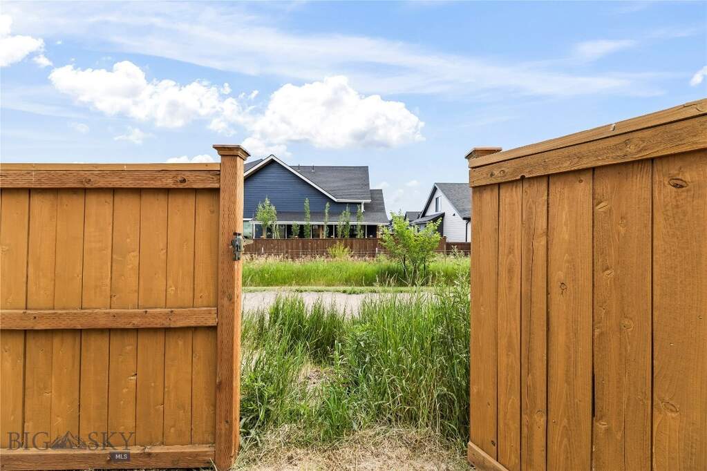 3 Bedroom Single Family Home/House's Image 28