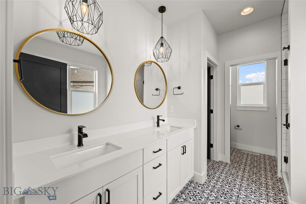 3 Bedroom Single Family Home/House's Image 33