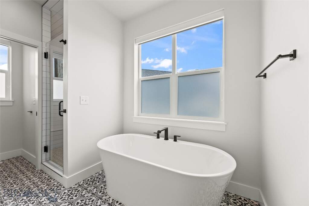 3 Bedroom Single Family Home/House's Image 34