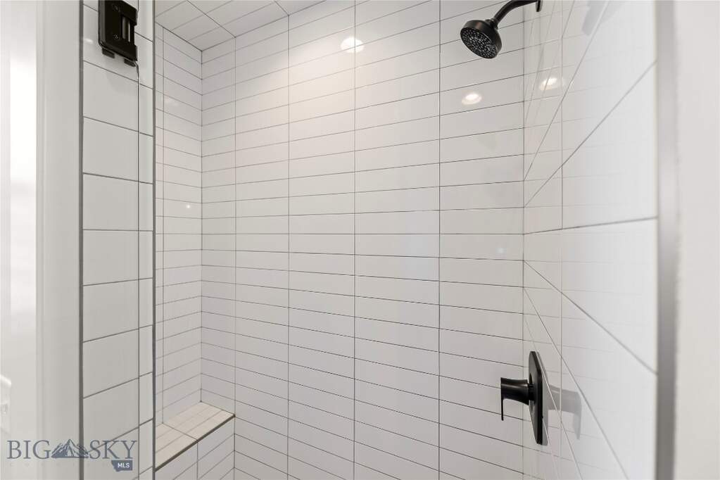 3 Bedroom Single Family Home/House's Image 36