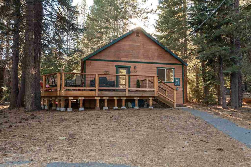 14513 Northwoods Boulevard, Truckee, CA 96161