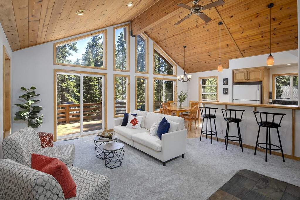 5237 Turquoise Avenue photo