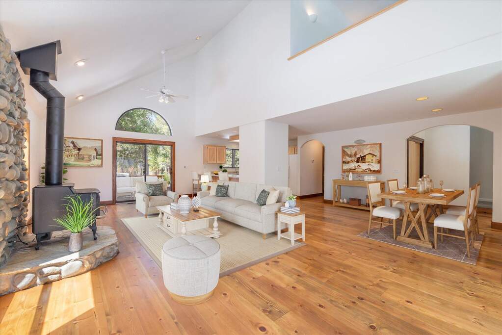 12570 Hillside Drive, Truckee, CA 96161