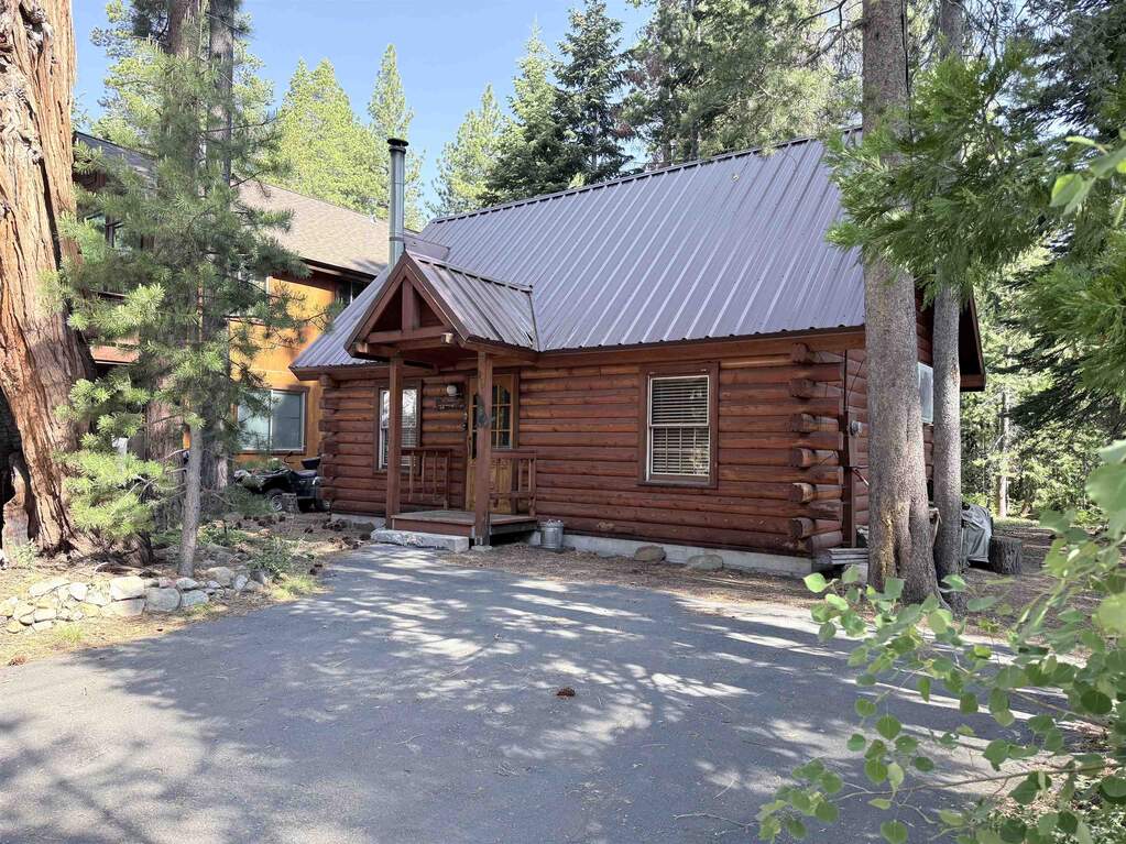 274 Oak Street photo
