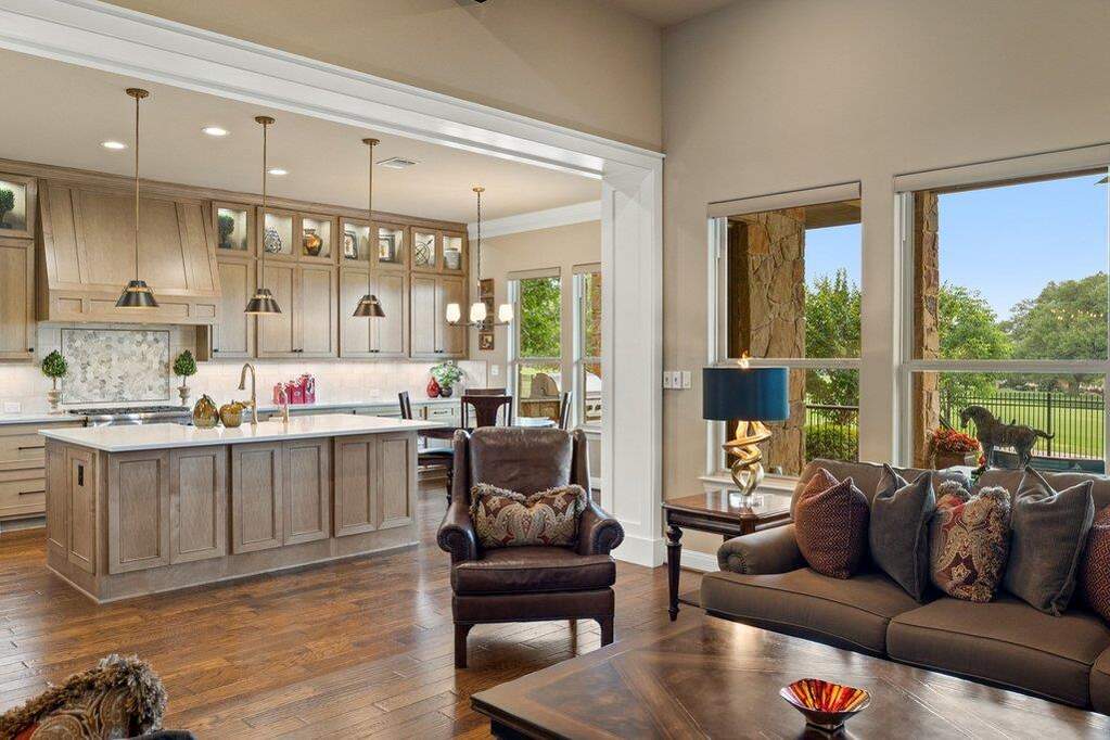 4 Bedroom Single Family Home/House's Image 10