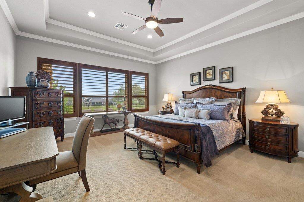 4 Bedroom Single Family Home/House's Image 17
