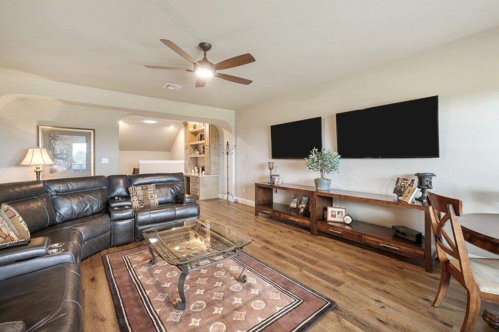 4 Bedroom Single Family Home/House's Image 24