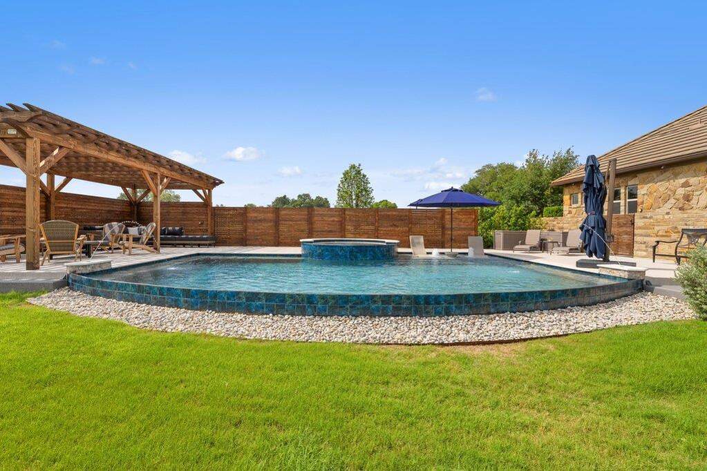 4 Bedroom Single Family Home/House's Image 27