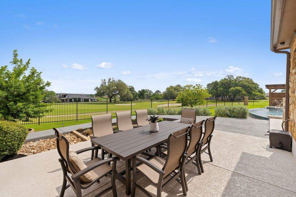 4 Bedroom Single Family Home/House's Image 33