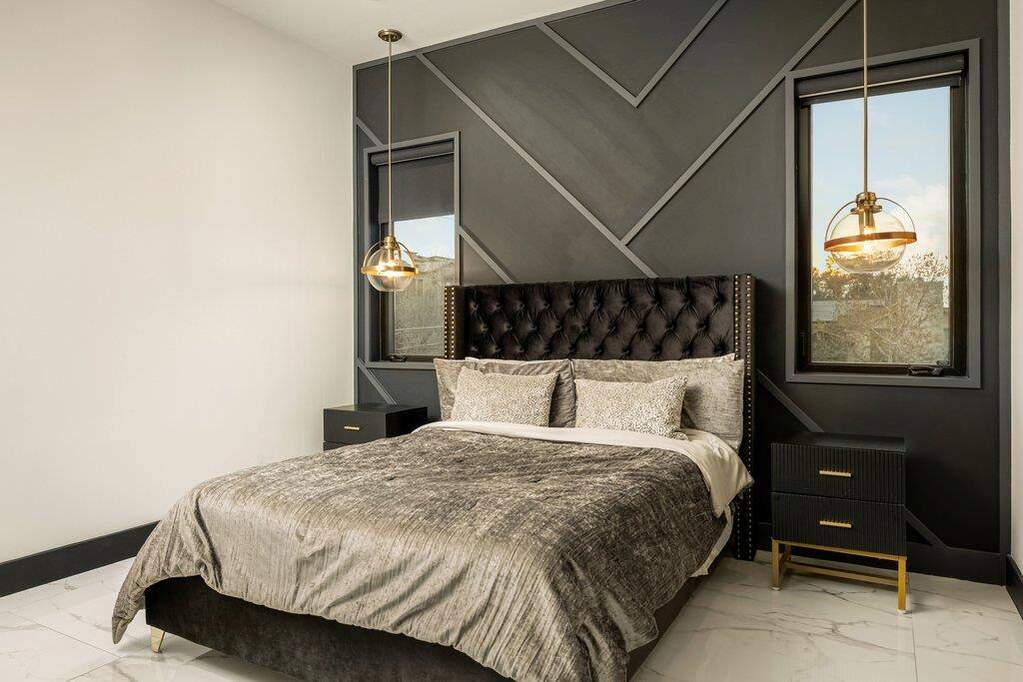 5 Bedroom Single Family Home/House's Image 32