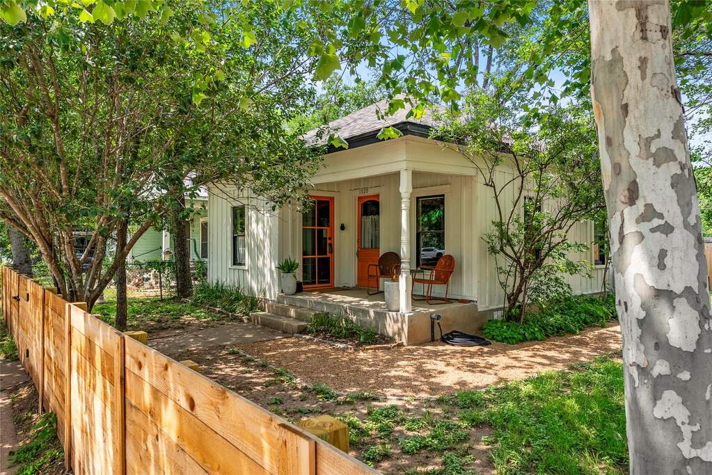 There’s an existing bungalow on site, full of character and presence, paired with a lot that opens the door to multiple future paths. Belonging to the estate of Ernest Rangel Perez, a Tejano 