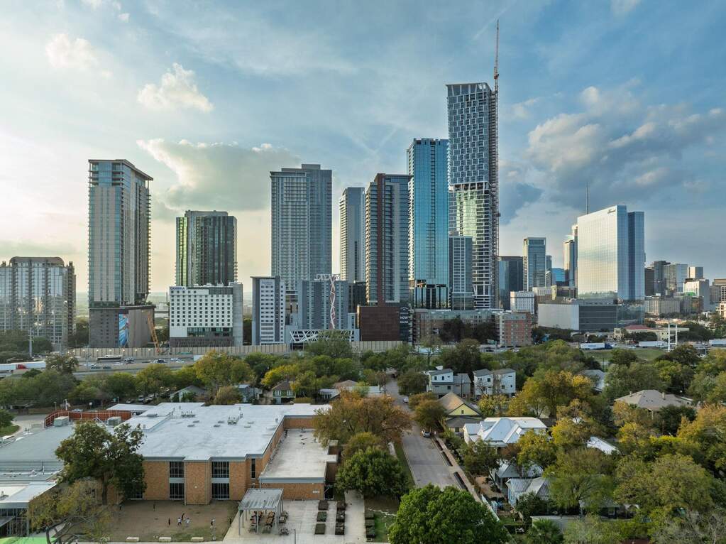Imagine this view from your rooftop terrace. This property has always been tied to Austin’s creative pulse, and it still carries that energy as you stand on the lot and take in the commanding