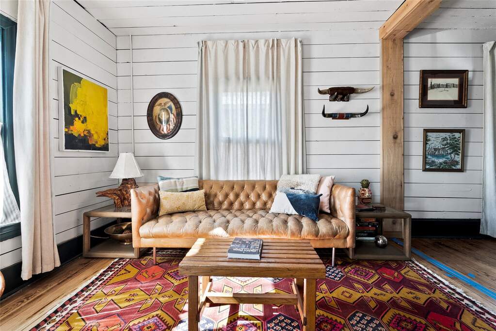 2 Bedroom Single Family Home/House's Image 6