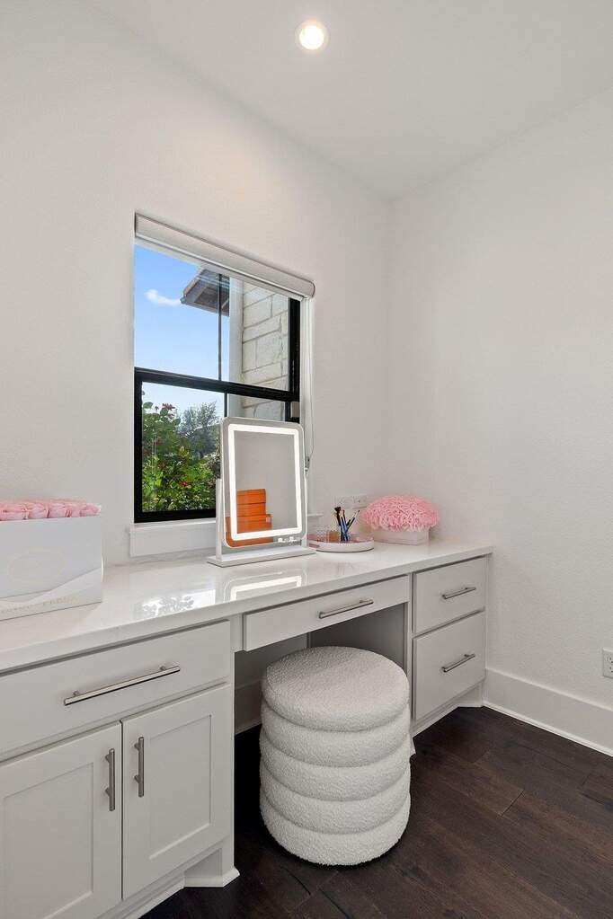 3 Bedroom Single Family Home/House's Image 24