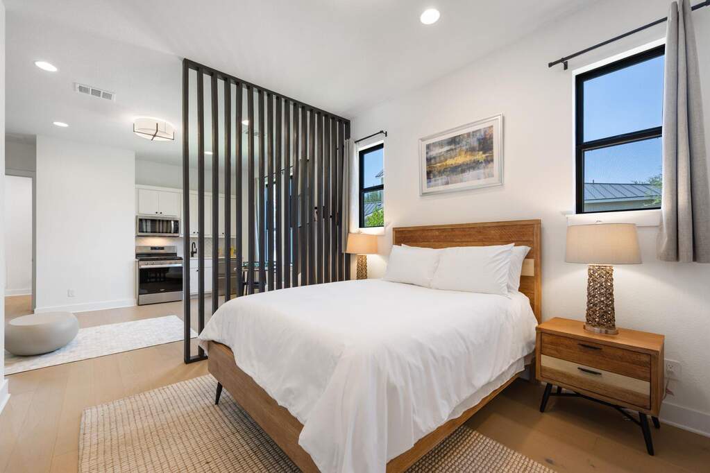 5 Bedroom Single Family Home/House's Image 27