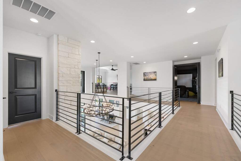 5 Bedroom Single Family Home/House's Image 30