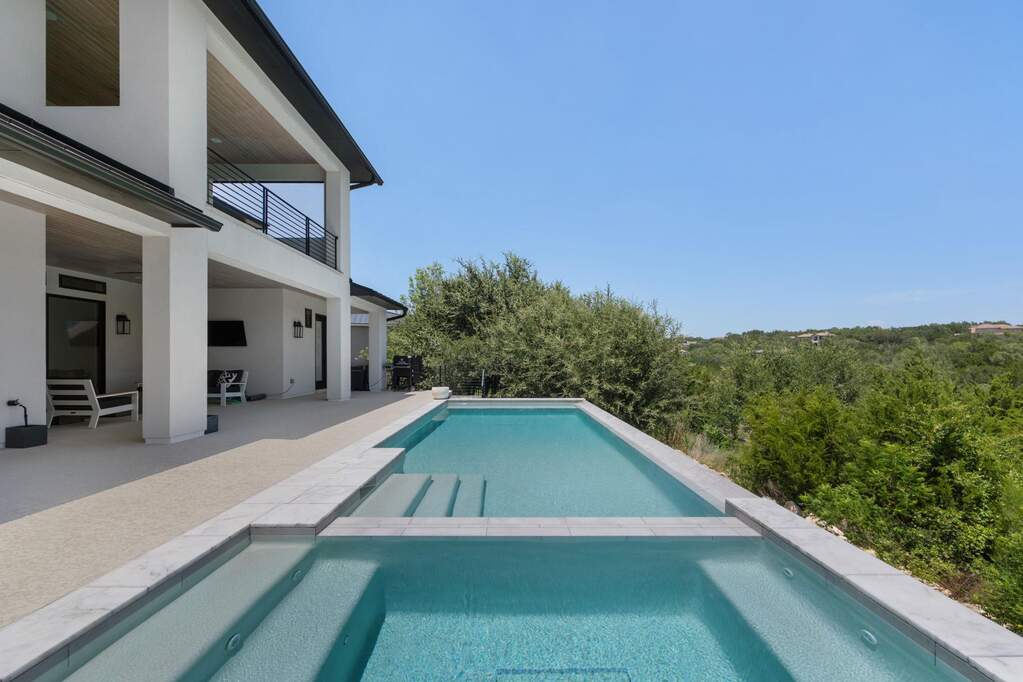 5 Bedroom Single Family Home/House's Image 35