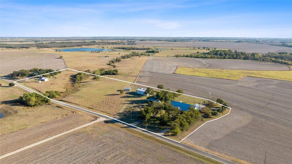 4 Bedroom Farm/Ranch/Plantation's Image 4