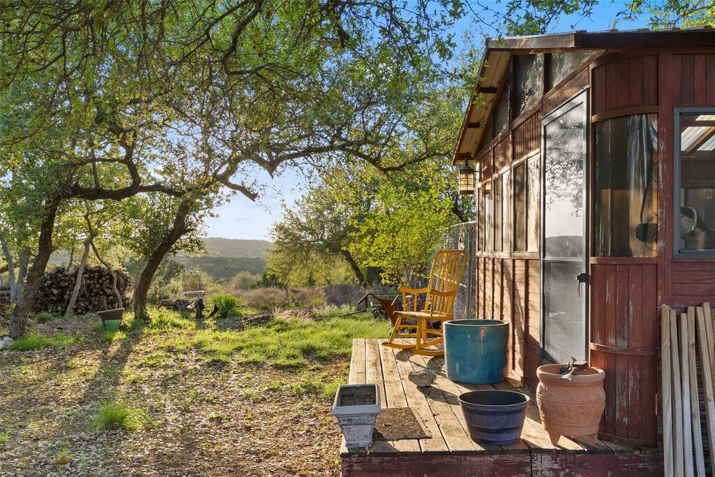 3 Bedroom Farm/Ranch/Plantation's Image 28