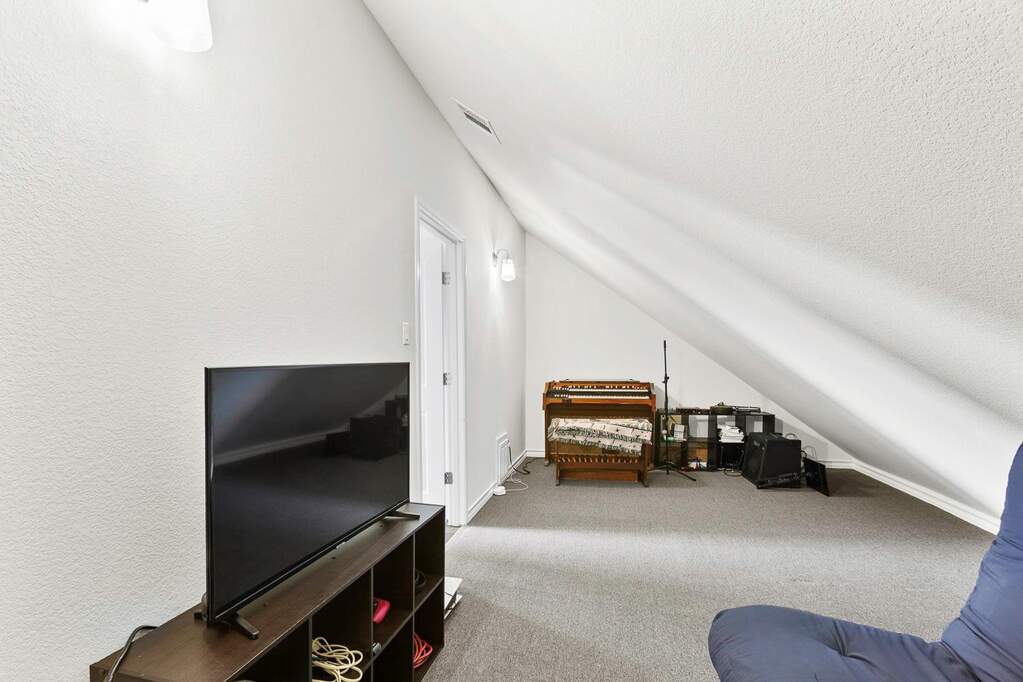 3 Bedroom Villa/Townhouse's Image 26