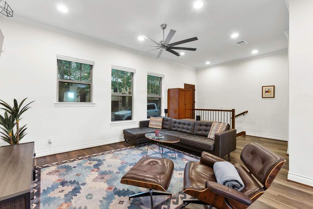 3 Bedroom Villa/Townhouse's Image 3