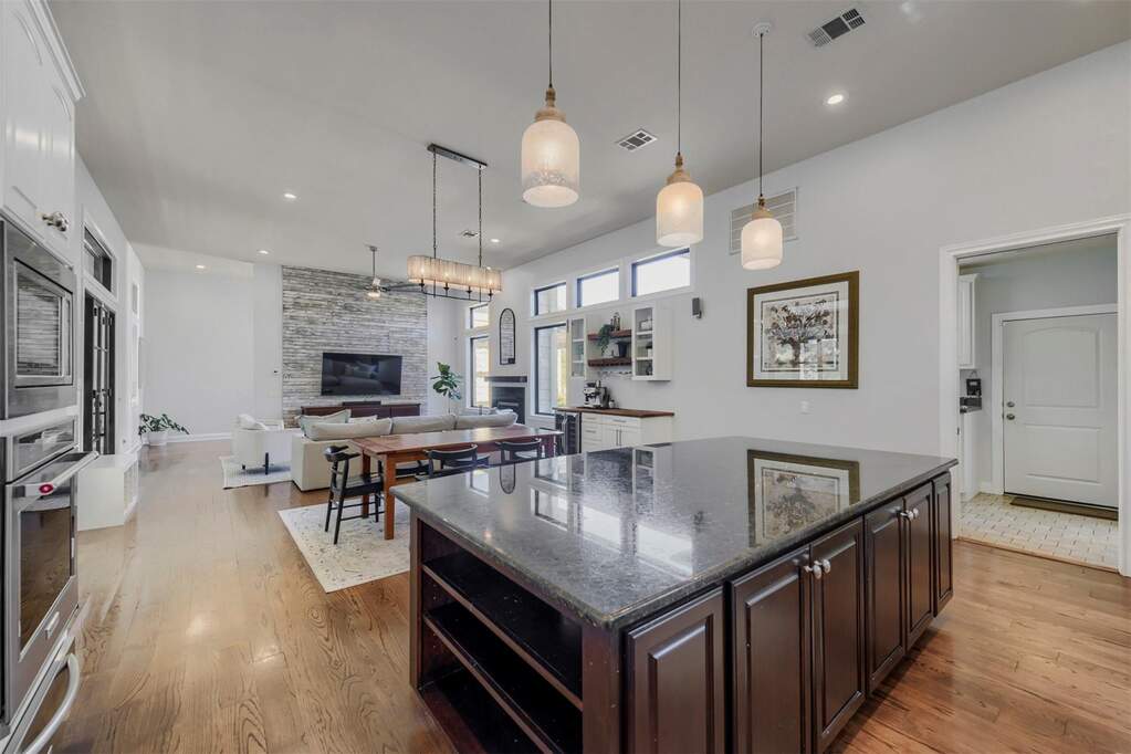 4 Bedroom Single Family Home/House's Image 14