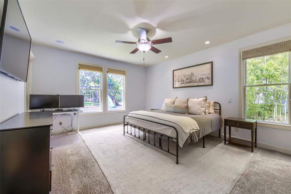 4 Bedroom Single Family Home/House's Image 15
