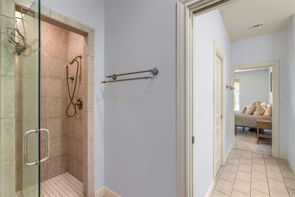 4 Bedroom Single Family Home/House's Image 19