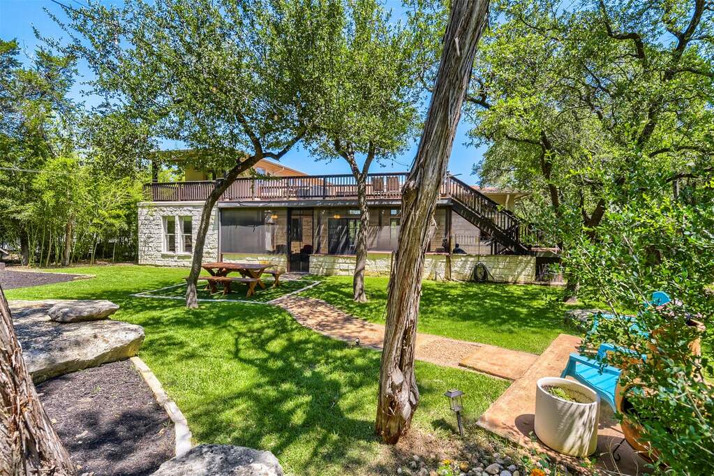 4 Bedroom Single Family Home/House's Image 34