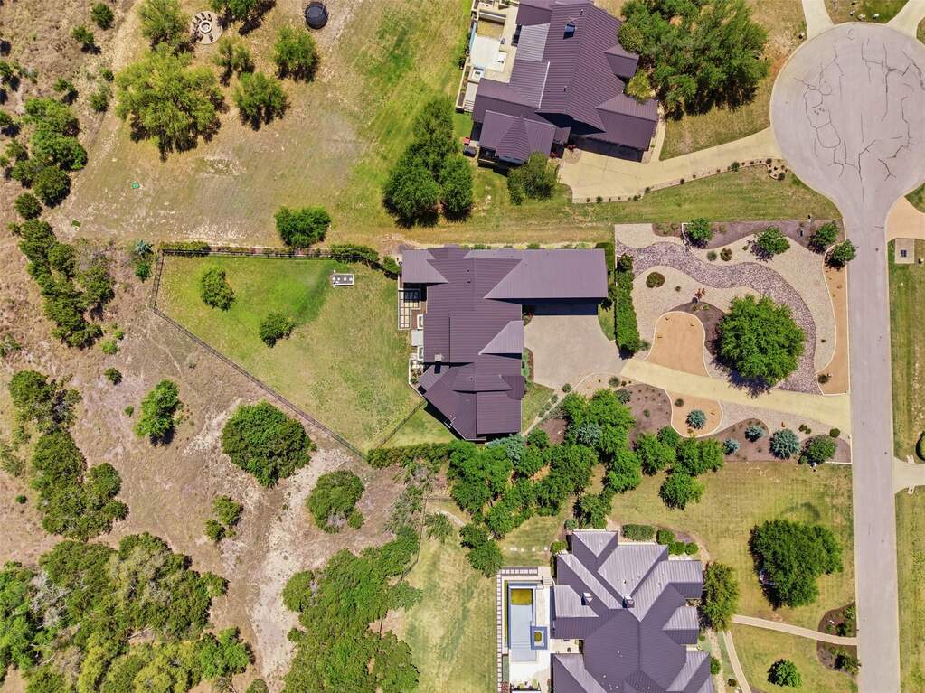 5 Bedroom Single Family Home/House's Image 35