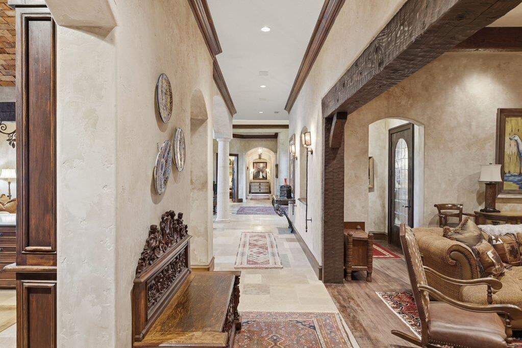5 Bedroom Single Family Home/House's Image 24