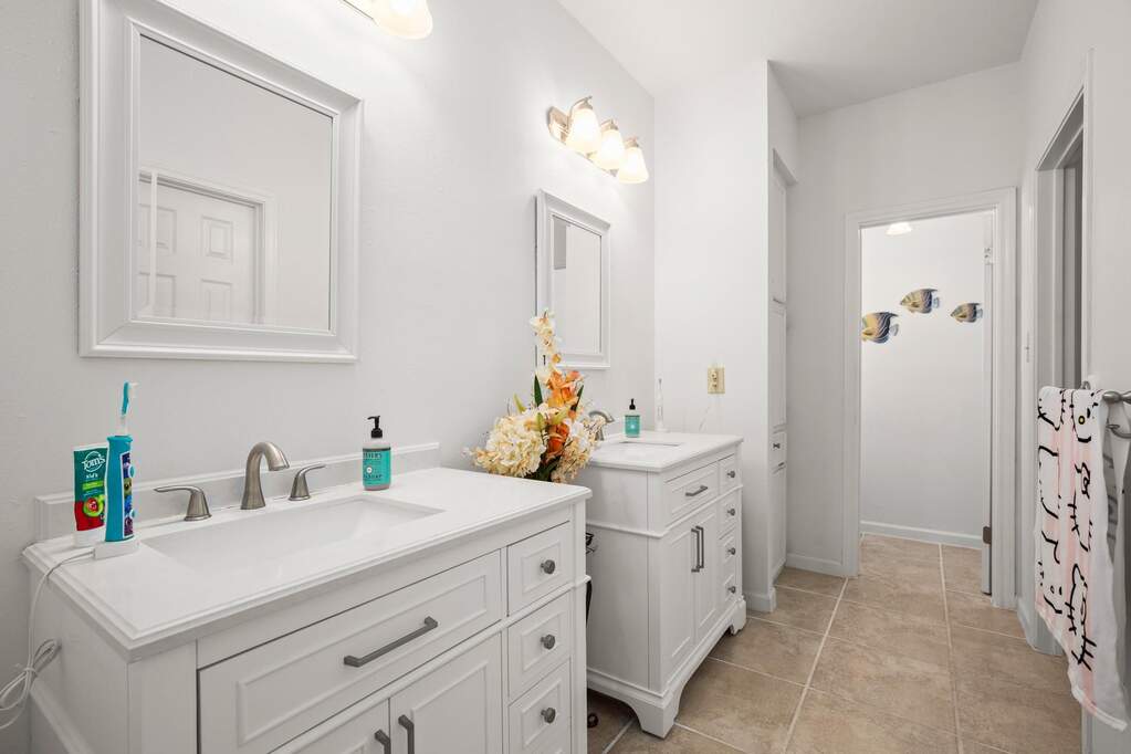 4 Bedroom Single Family Home/House's Image 17