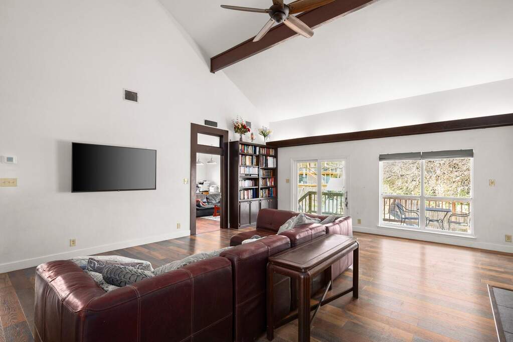 4 Bedroom Single Family Home/House's Image 30
