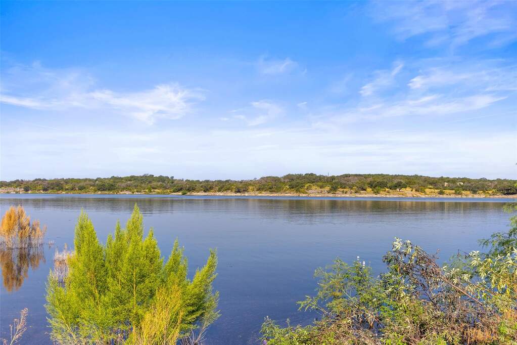 Land/Vacant Land's Image 9