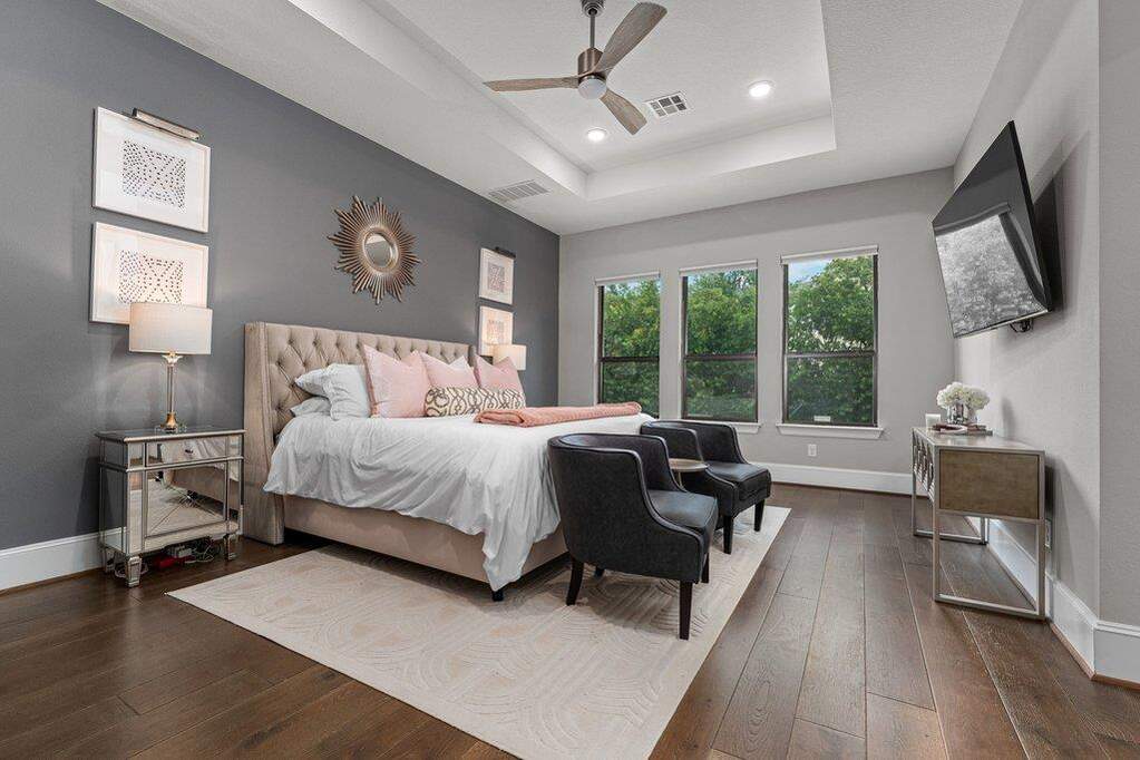 5 Bedroom Single Family Home/House's Image 17
