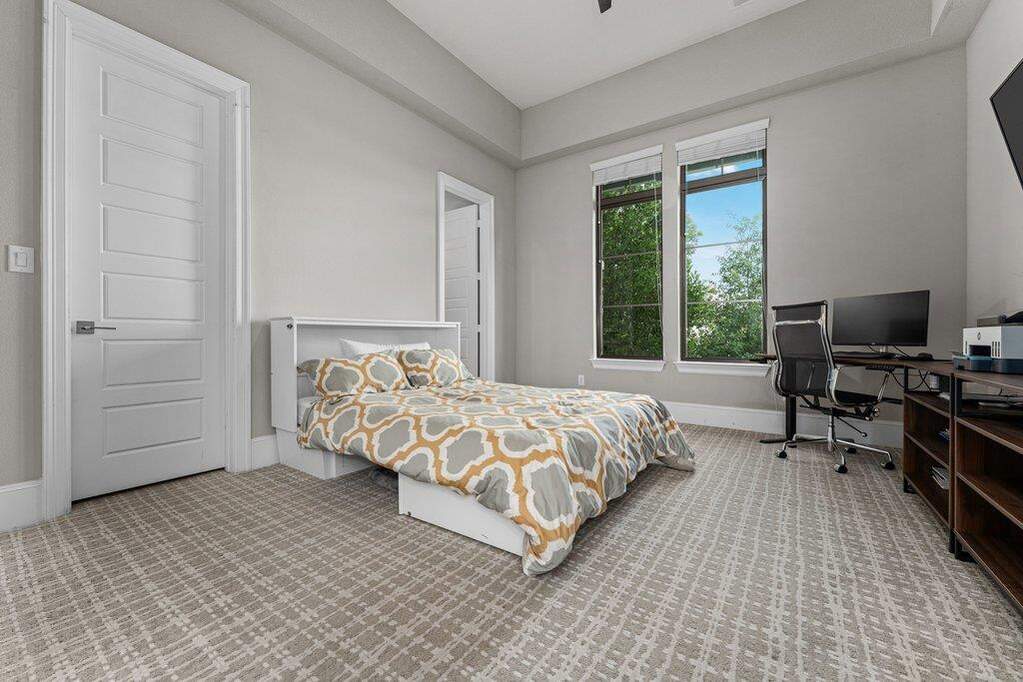 5 Bedroom Single Family Home/House's Image 30