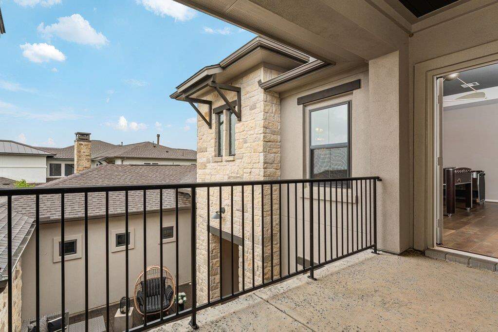 5 Bedroom Single Family Home/House's Image 34