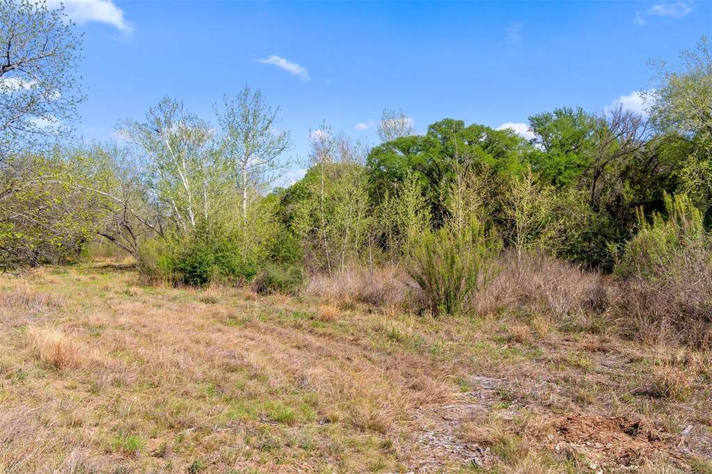 Land/Vacant Land's Image 10