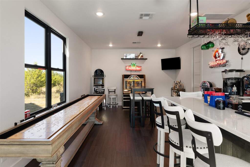 4 Bedroom Single Family Home/House's Image 26