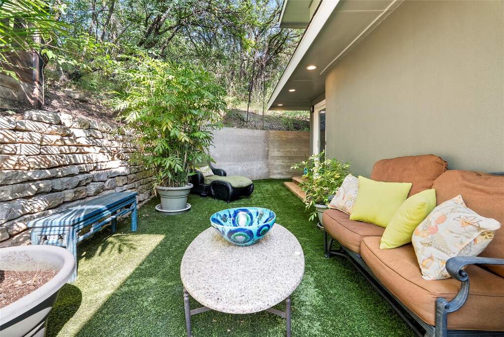 2 Bedroom Apartment/Flat's Image 7