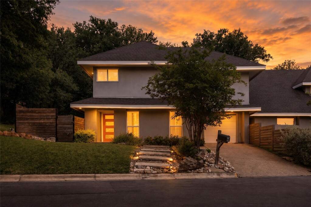 Barton Hills Living at twilight