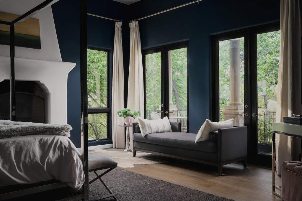5 Bedroom Single Family Home/House's Image 11
