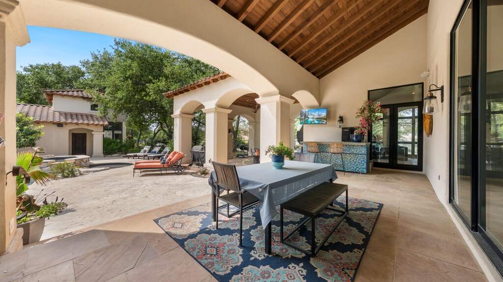 5 Bedroom Single Family Home/House's Image 30