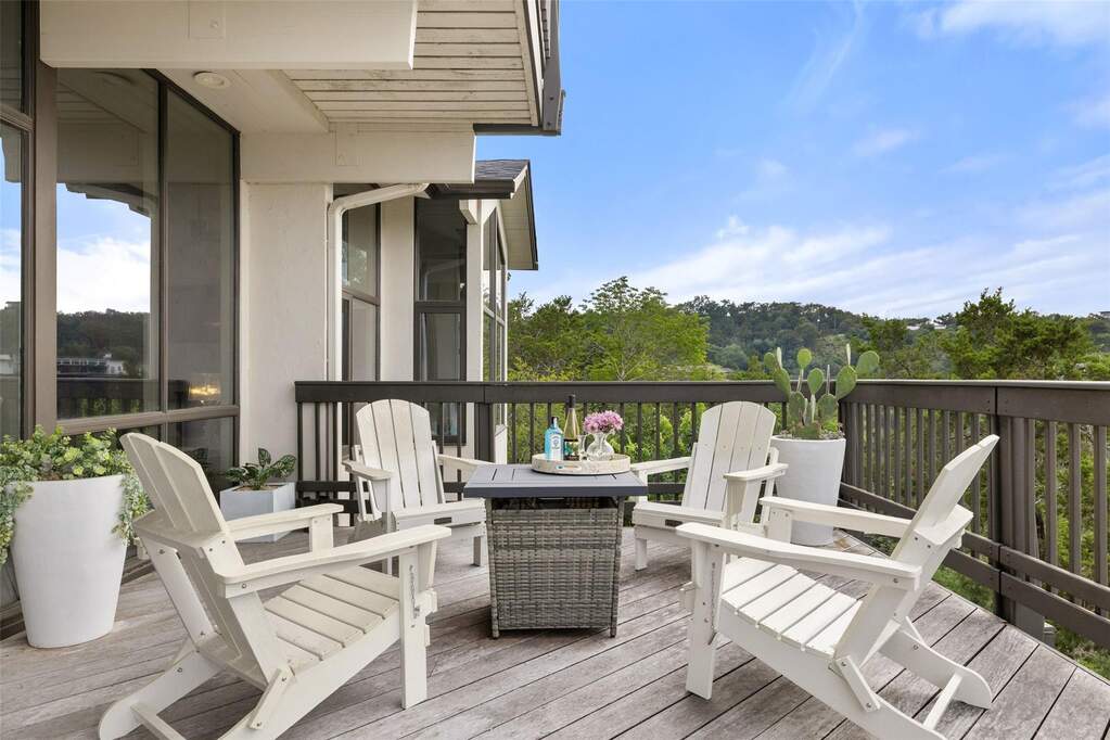 5 Bedroom Single Family Home/House's Image 20